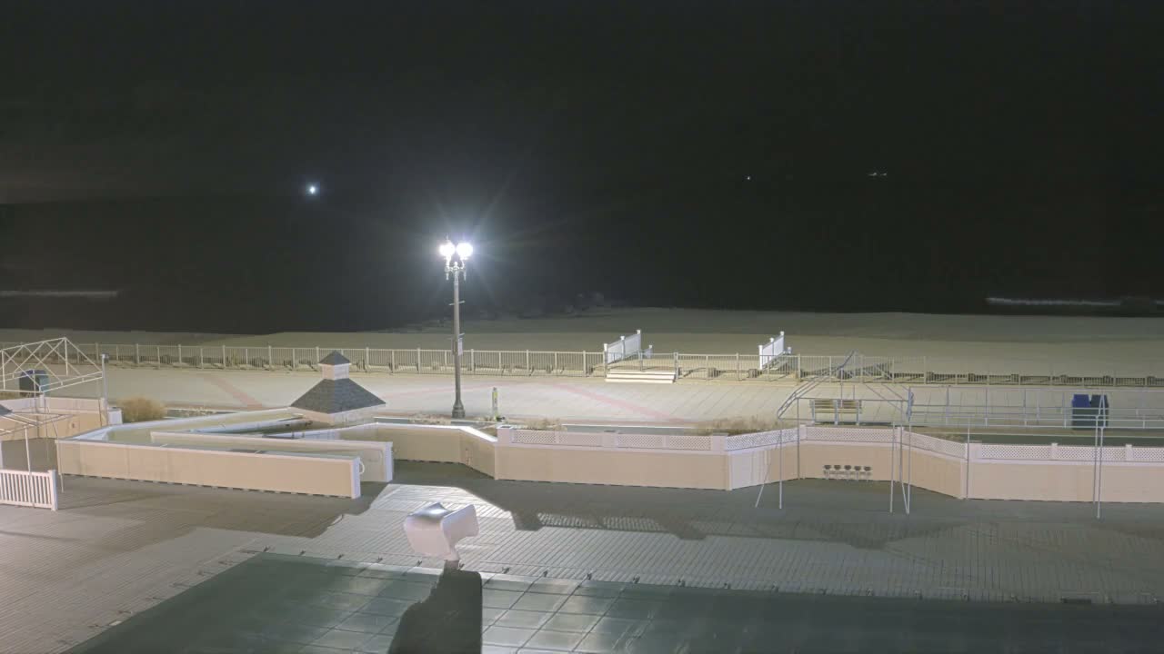 Long Branch Beach towards Northeast from Promenade Beach Club Live Cam - Long Branch, Monmouth, New Jersey, USA