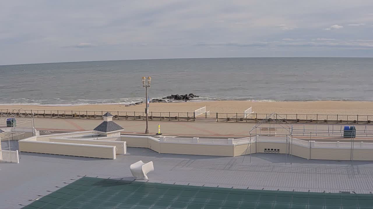 Long Branch Beach towards Northeast from Promenade Beach Club Live Cam - Long Branch, Monmouth, New Jersey, USA
