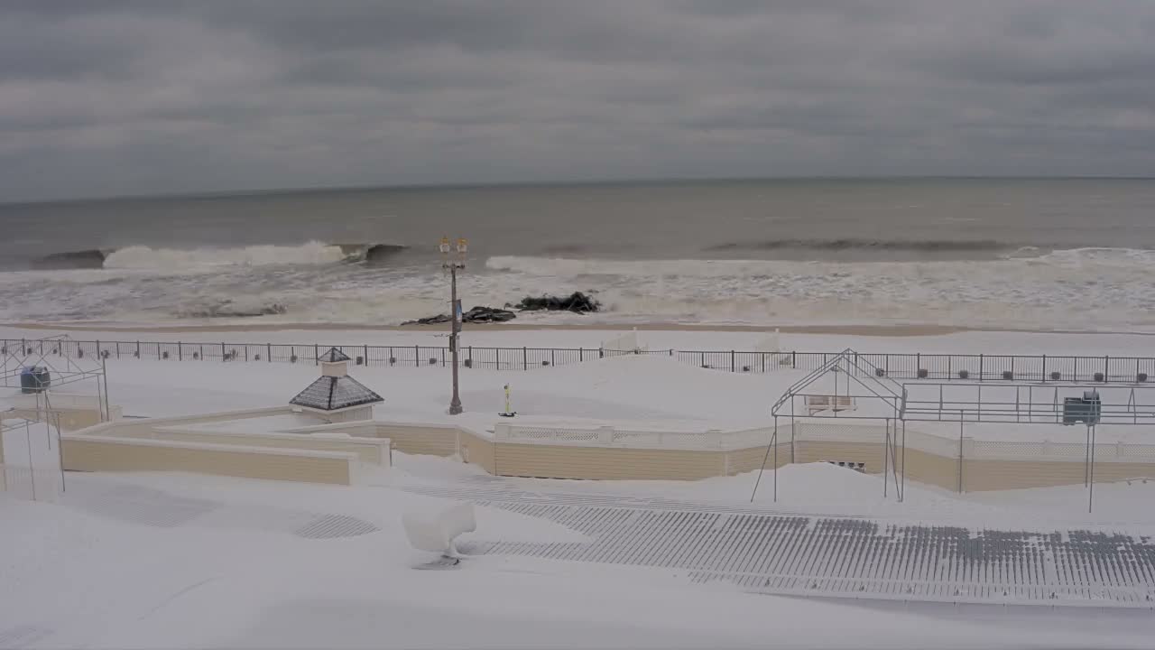 Long Branch Beach towards Northeast from Promenade Beach Club Live Cam - Long Branch, Monmouth, New Jersey, USA