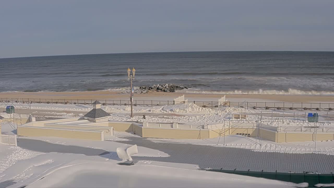 Long Branch Beach towards Northeast from Promenade Beach Club Live Cam - Long Branch, Monmouth, New Jersey, USA