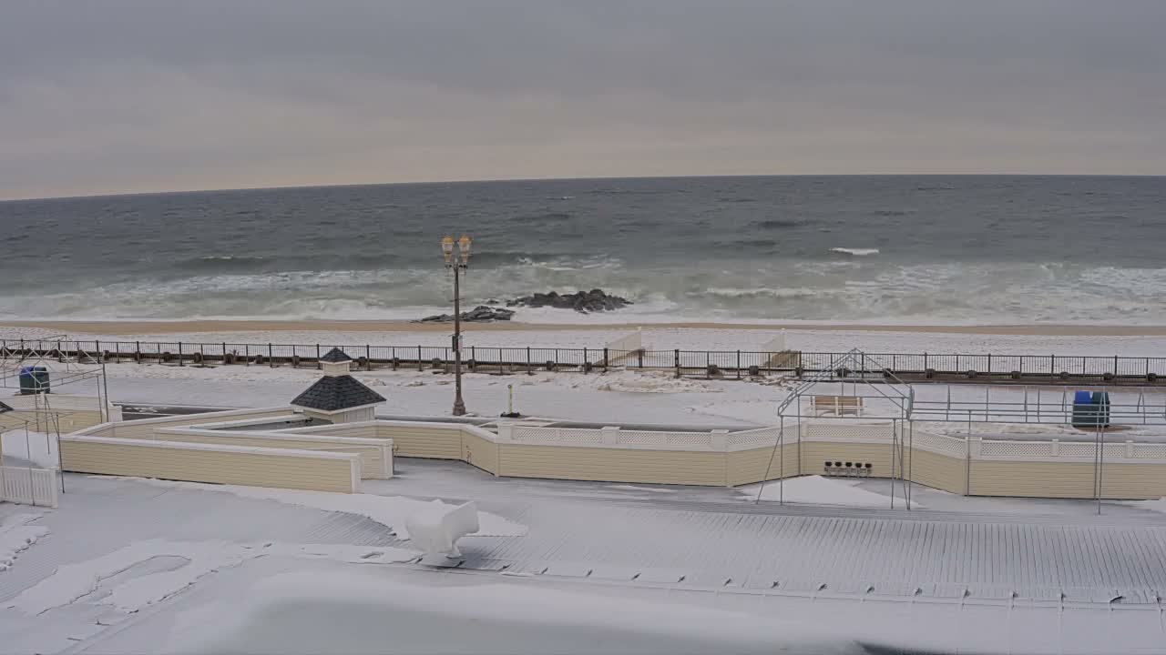 Long Branch Beach towards Northeast from Promenade Beach Club Live Cam - Long Branch, Monmouth, New Jersey, USA