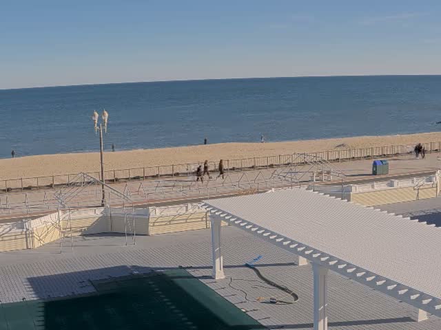 Long Branch Beach towards Southeast from Promenade Beach Club Live Cam - Long Branch, Monmouth, New Jersey, USA