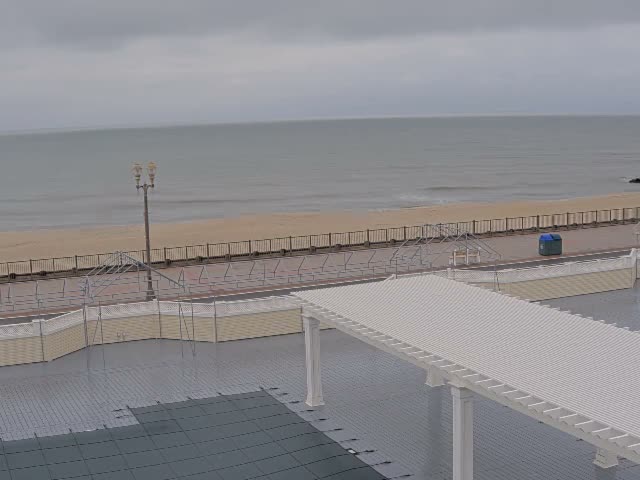 Long Branch Beach towards Southeast from Promenade Beach Club Live Cam - Long Branch, Monmouth, New Jersey, USA