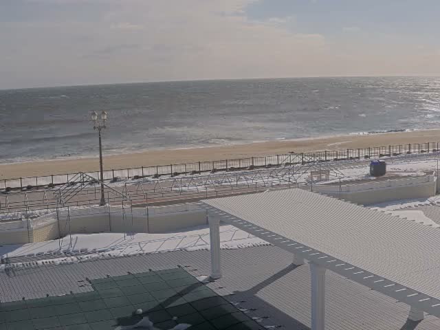 Long Branch Beach towards Southeast from Promenade Beach Club Live Cam - Long Branch, Monmouth, New Jersey, USA