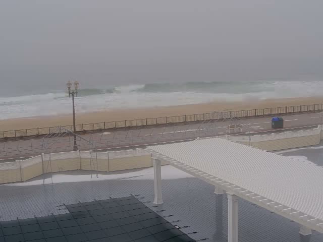 Long Branch Beach towards Southeast from Promenade Beach Club Live Cam - Long Branch, Monmouth, New Jersey, USA