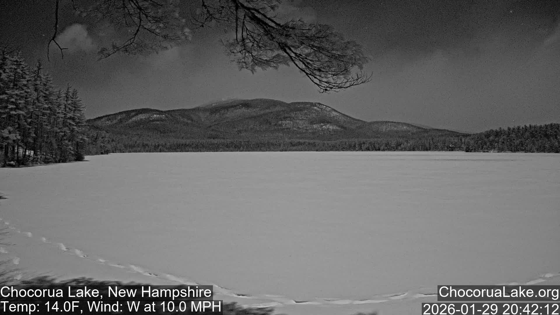 Chocorura Lake Live Cam - Tamworth, Carroll, New Hampshire, USA