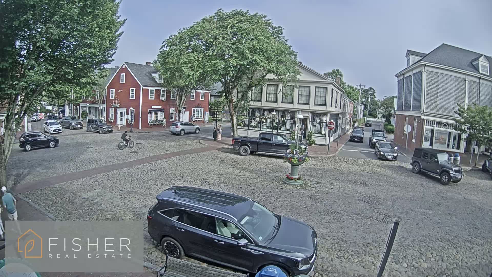 Nantucket Downtown Main Street towards East Live Cam - Nantucket,  Nantucket County, Massachusetts, USA