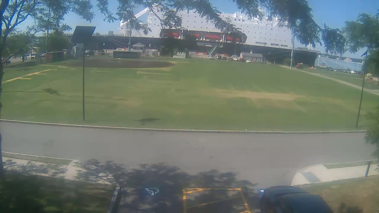 Bourne, Massachusetts Maritime Academy Alison Rollins Parade Field Live Cam - Bourne, Barnstable, Massachusetts, USA
