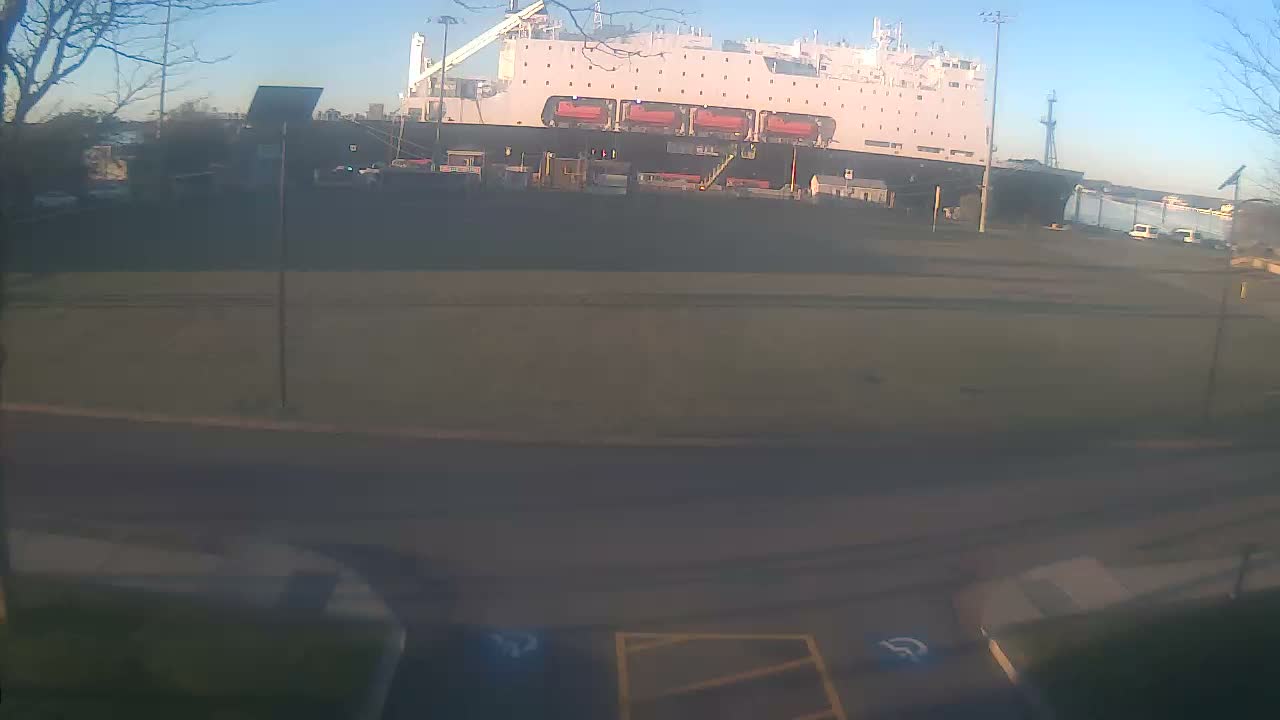 Bourne, Massachusetts Maritime Academy Alison Rollins Parade Field Live Cam - Bourne, Barnstable, Massachusetts, USA