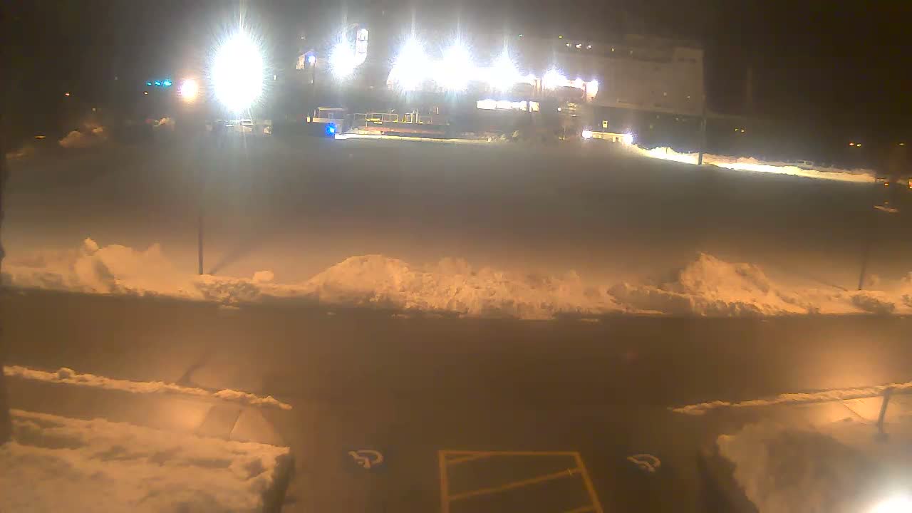 Bourne, Massachusetts Maritime Academy Alison Rollins Parade Field Live Cam - Bourne, Barnstable, Massachusetts, USA