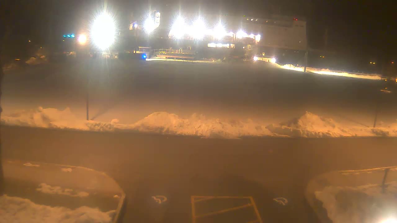 Bourne, Massachusetts Maritime Academy Alison Rollins Parade Field Live Cam - Bourne, Barnstable, Massachusetts, USA