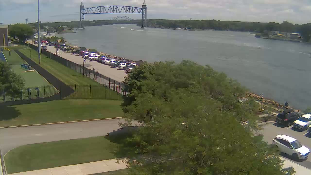 Cape Cod Canal & Railroad Bridge Live Cam - Bourne, Barnstable, Massachusetts, USA