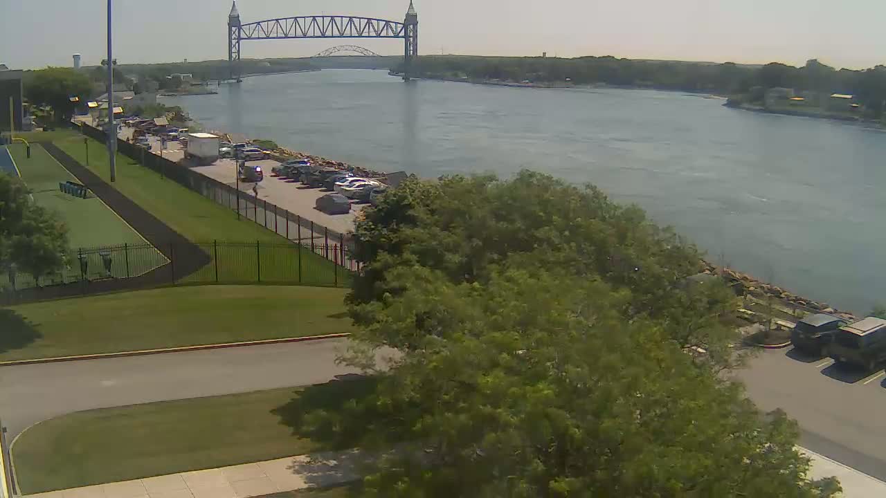 Cape Cod Canal & Railroad Bridge Live Cam - Bourne, Barnstable, Massachusetts, USA