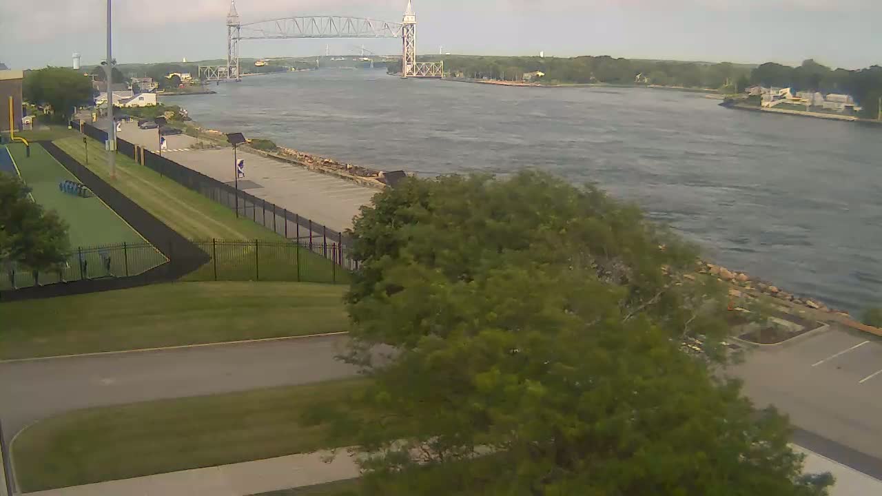 Cape Cod Canal & Railroad Bridge Live Cam - Bourne, Barnstable, Massachusetts, USA
