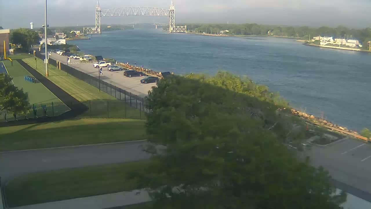 Cape Cod Canal & Railroad Bridge Live Cam - Bourne, Barnstable, Massachusetts, USA
