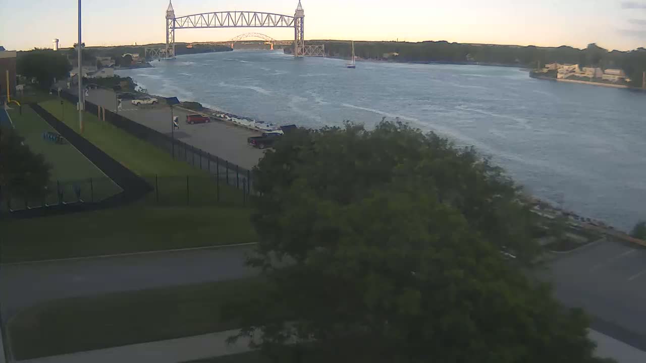 Cape Cod Canal & Railroad Bridge Live Cam - Bourne, Barnstable, Massachusetts, USA