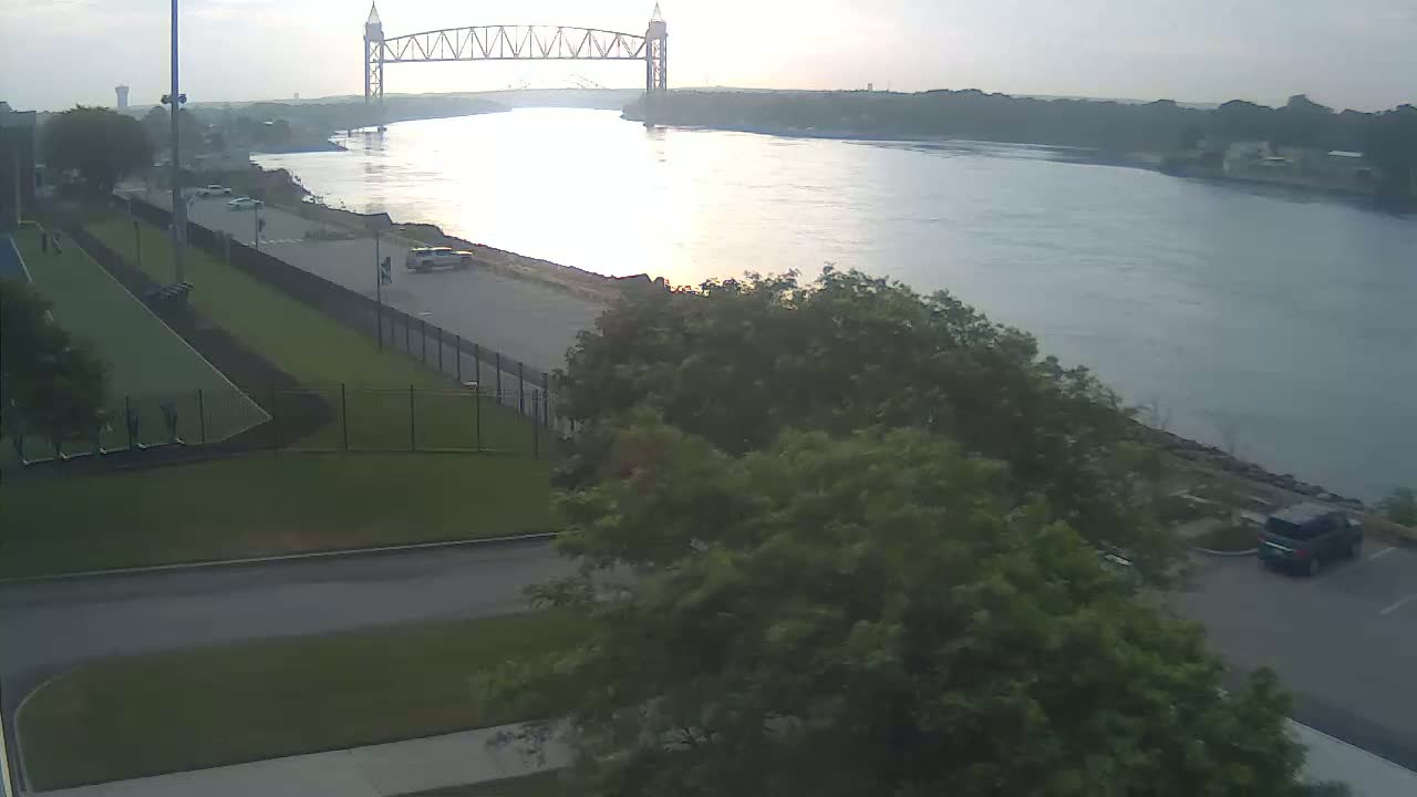 Cape Cod Canal & Railroad Bridge Live Cam - Bourne, Barnstable, Massachusetts, USA