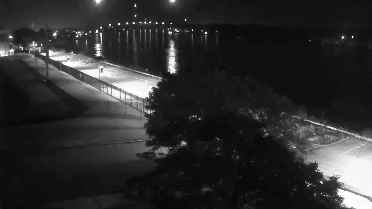 Cape Cod Canal & Railroad Bridge Live Cam - Bourne, Barnstable, Massachusetts, USA