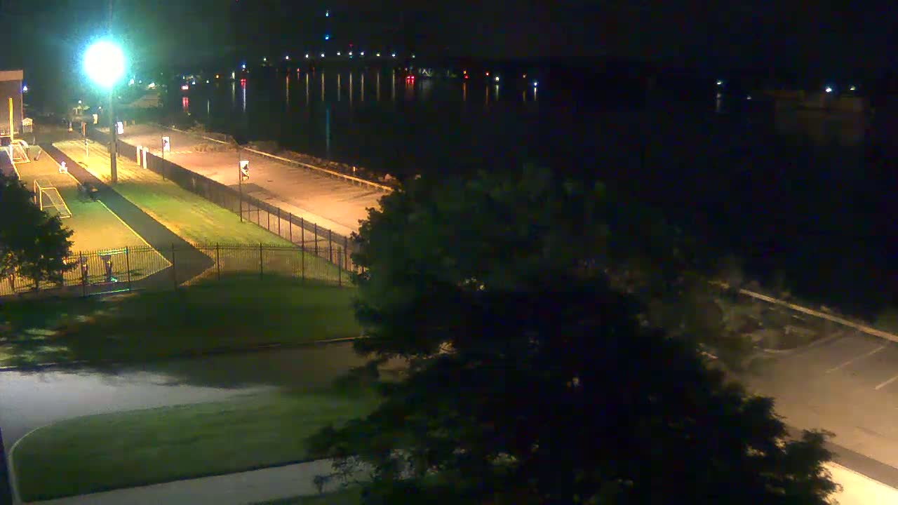 Cape Cod Canal & Railroad Bridge Live Cam - Bourne, Barnstable, Massachusetts, USA