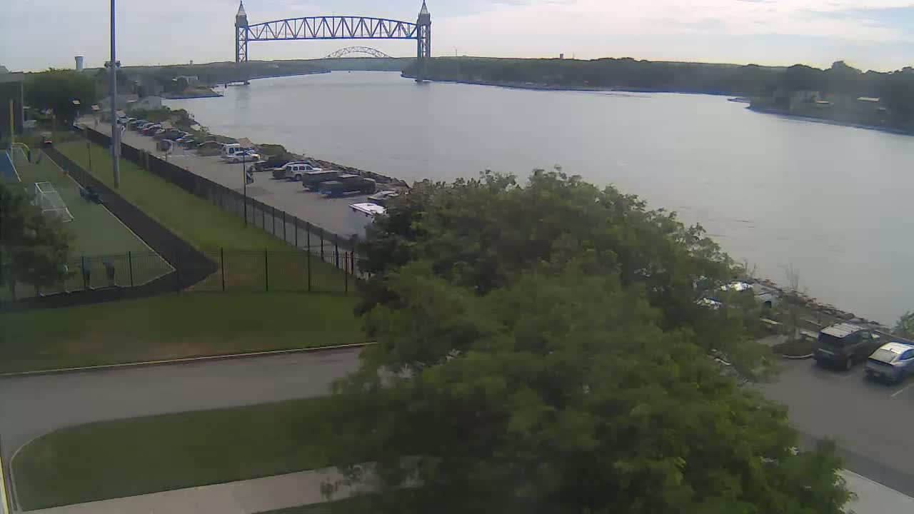 Cape Cod Canal & Railroad Bridge Live Cam - Bourne, Barnstable, Massachusetts, USA