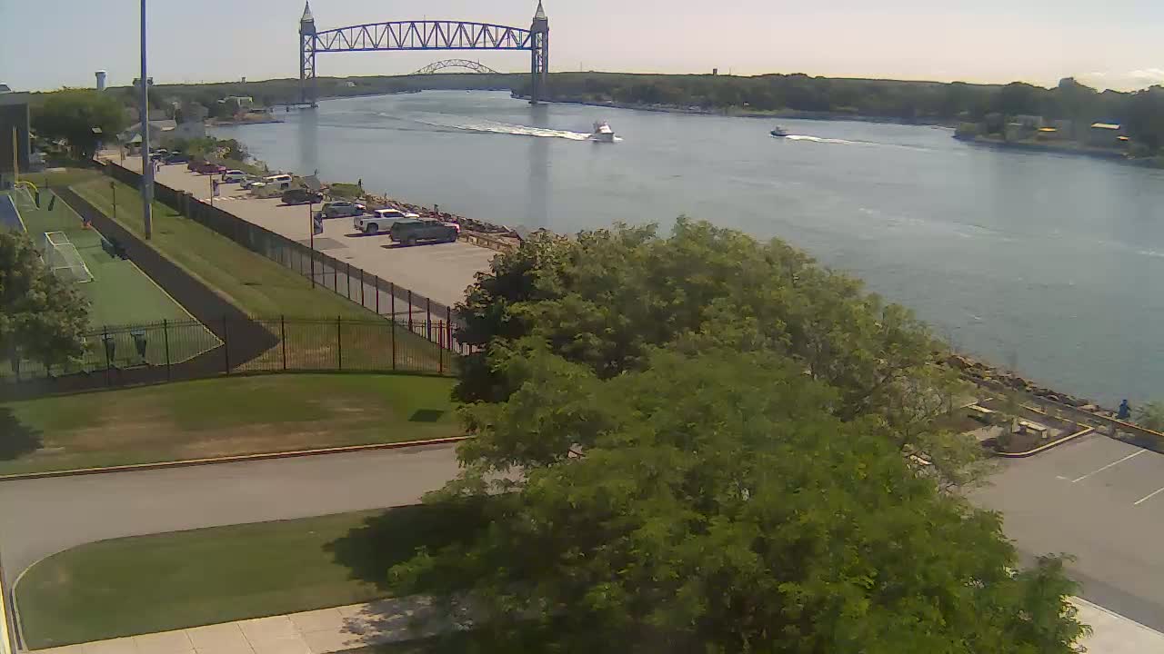 Cape Cod Canal & Railroad Bridge Live Cam - Bourne, Barnstable, Massachusetts, USA