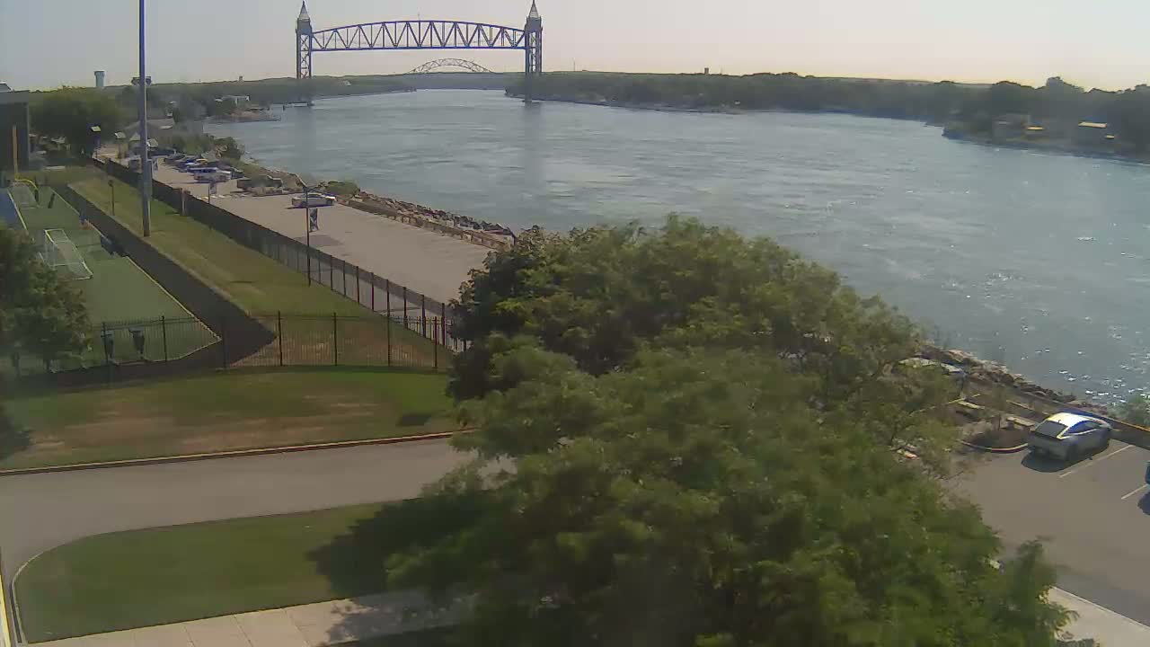 Cape Cod Canal & Railroad Bridge Live Cam - Bourne, Barnstable, Massachusetts, USA