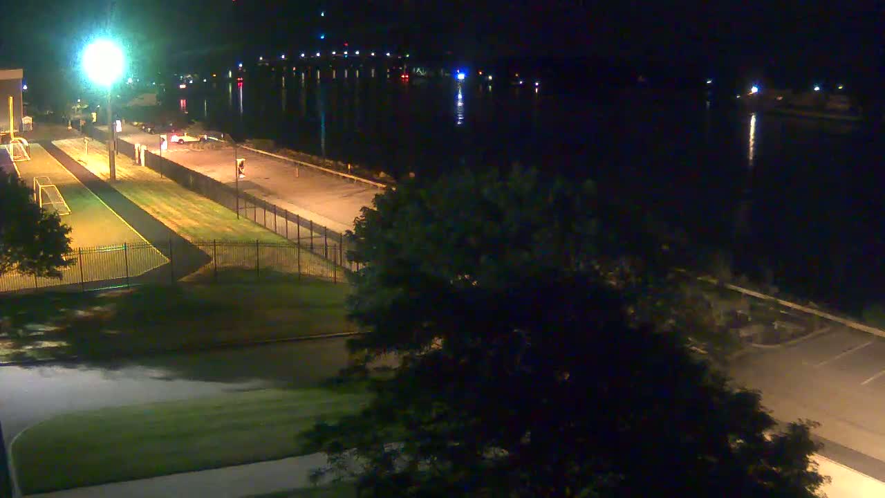 Cape Cod Canal & Railroad Bridge Live Cam - Bourne, Barnstable, Massachusetts, USA