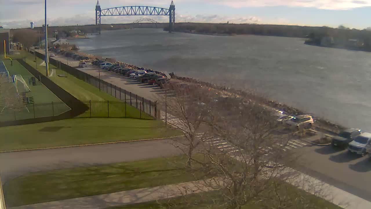 Cape Cod Canal & Railroad Bridge Live Cam - Bourne, Barnstable, Massachusetts, USA