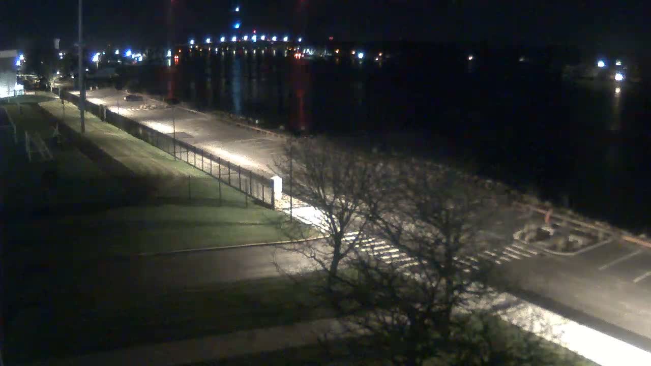 Cape Cod Canal & Railroad Bridge Live Cam - Bourne, Barnstable, Massachusetts, USA