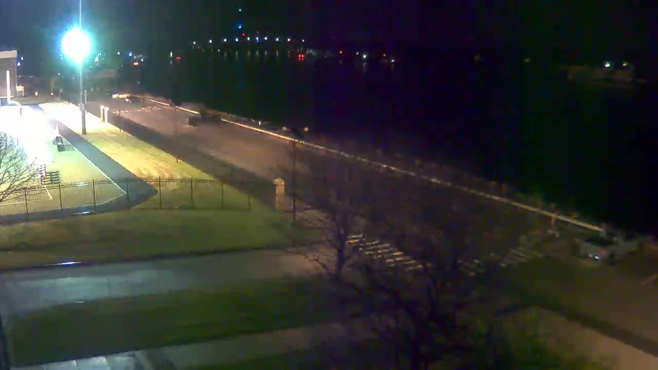 Cape Cod Canal & Railroad Bridge Live Cam - Bourne, Barnstable, Massachusetts, USA