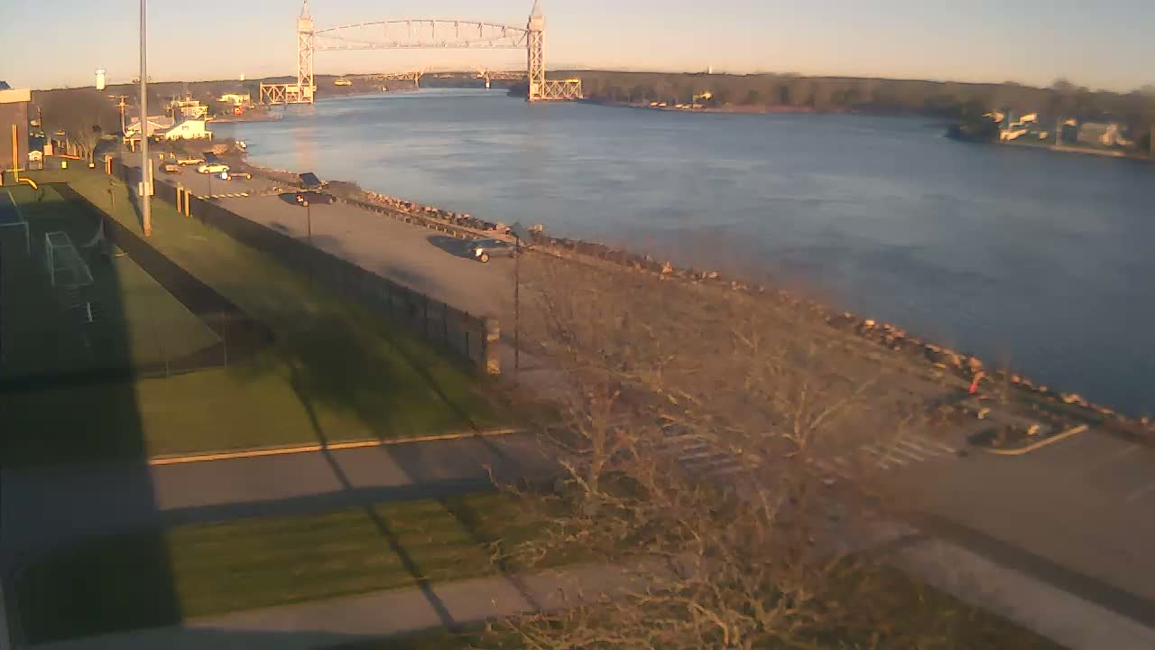 Cape Cod Canal & Railroad Bridge Live Cam - Bourne, Barnstable, Massachusetts, USA