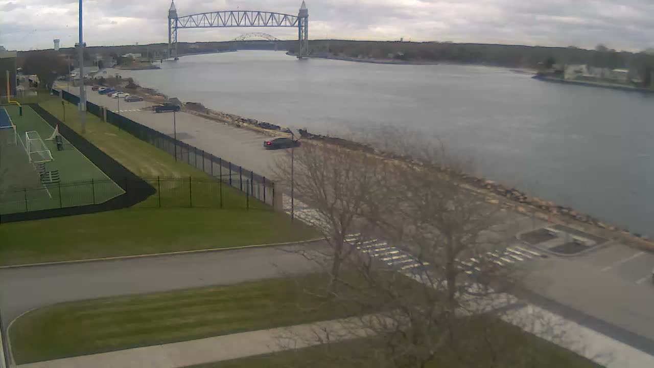 Cape Cod Canal & Railroad Bridge Live Cam - Bourne, Barnstable, Massachusetts, USA
