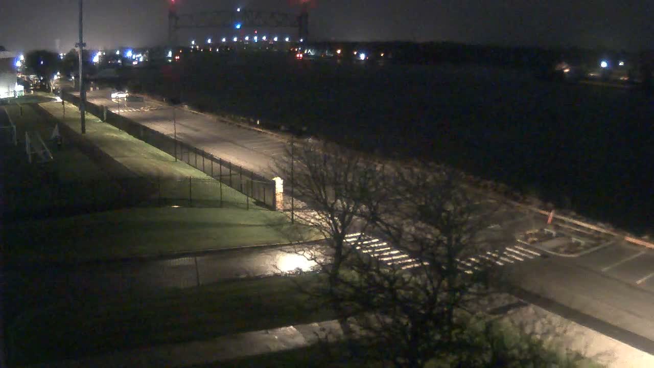 Cape Cod Canal & Railroad Bridge Live Cam - Bourne, Barnstable, Massachusetts, USA