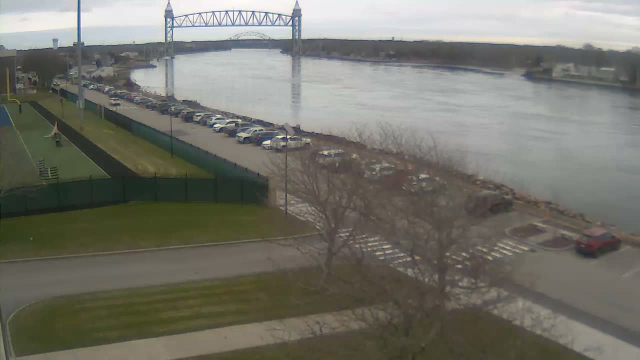 Cape Cod Canal & Railroad Bridge Live Cam - Bourne, Barnstable, Massachusetts, USA