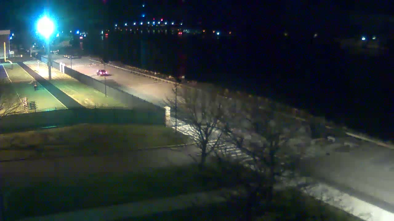 Cape Cod Canal & Railroad Bridge Live Cam - Bourne, Barnstable, Massachusetts, USA