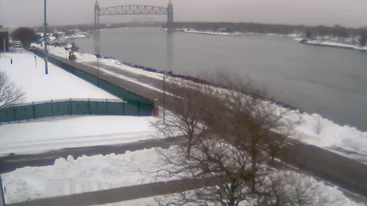 Cape Cod Canal & Railroad Bridge Live Cam - Bourne, Barnstable, Massachusetts, USA