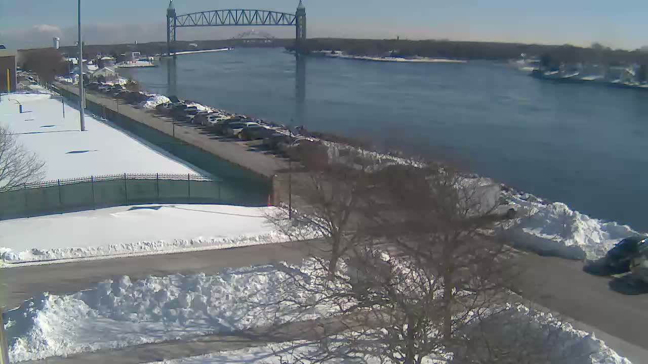 Cape Cod Canal & Railroad Bridge Live Cam - Bourne, Barnstable, Massachusetts, USA