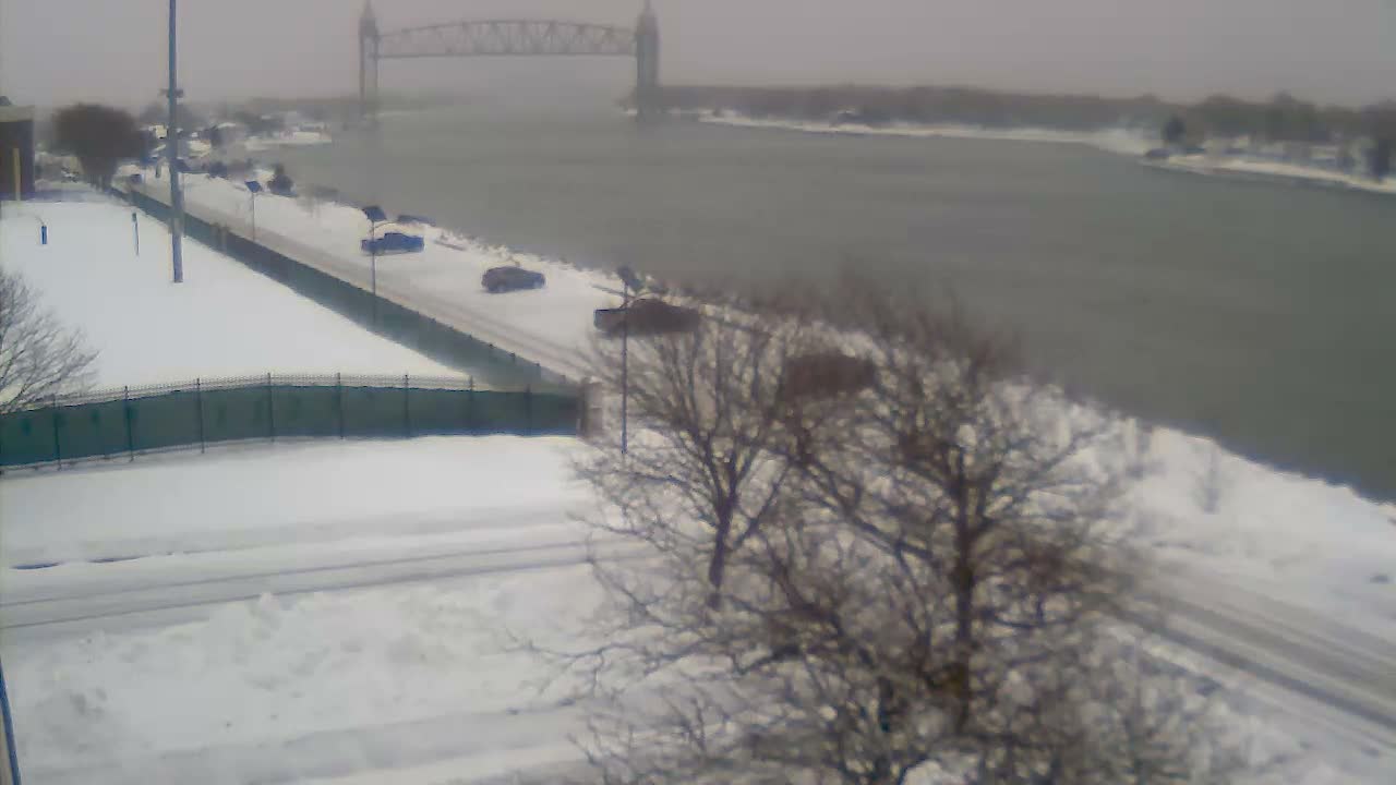 Cape Cod Canal & Railroad Bridge Live Cam - Bourne, Barnstable, Massachusetts, USA