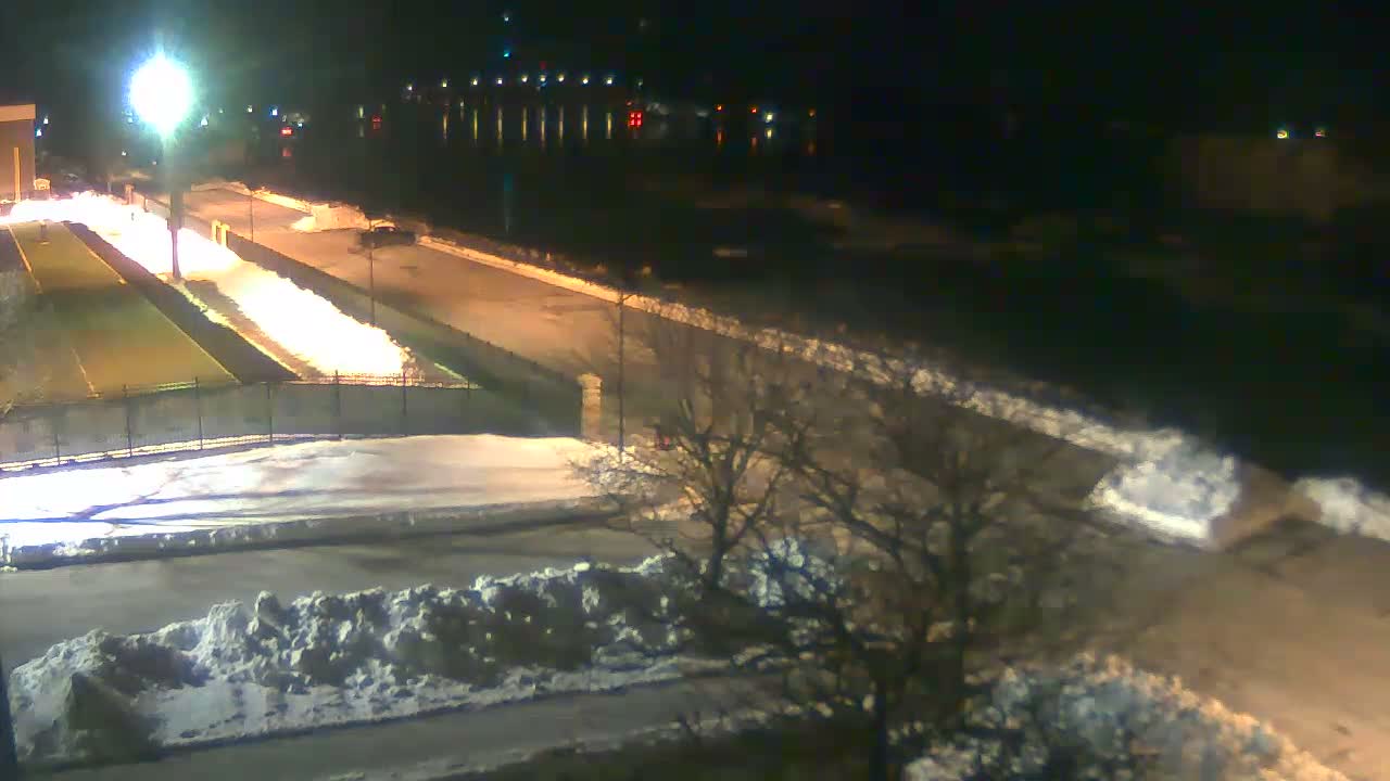 Cape Cod Canal & Railroad Bridge Live Cam - Bourne, Barnstable, Massachusetts, USA