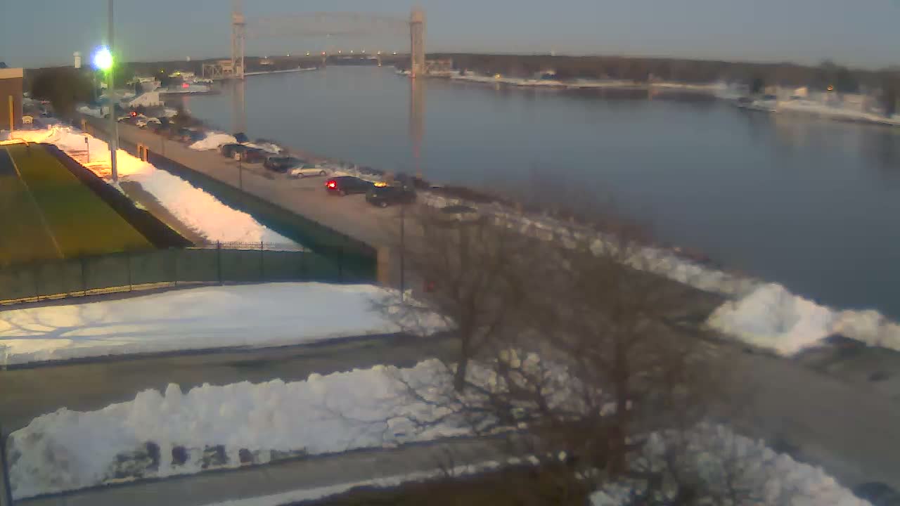 Cape Cod Canal & Railroad Bridge Live Cam - Bourne, Barnstable, Massachusetts, USA