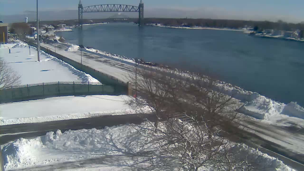 Cape Cod Canal & Railroad Bridge Live Cam - Bourne, Barnstable, Massachusetts, USA