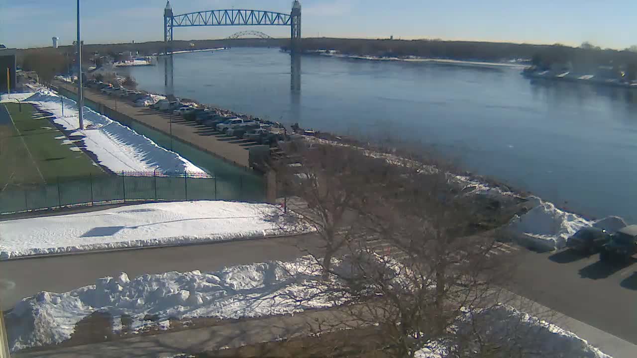 Cape Cod Canal & Railroad Bridge Live Cam - Bourne, Barnstable, Massachusetts, USA