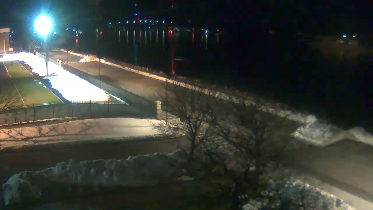 Cape Cod Canal & Railroad Bridge Live Cam - Bourne, Barnstable, Massachusetts, USA