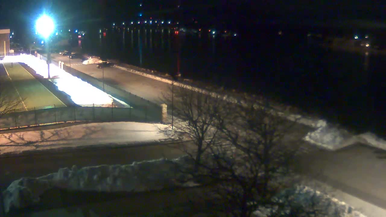Cape Cod Canal & Railroad Bridge Live Cam - Bourne, Barnstable, Massachusetts, USA