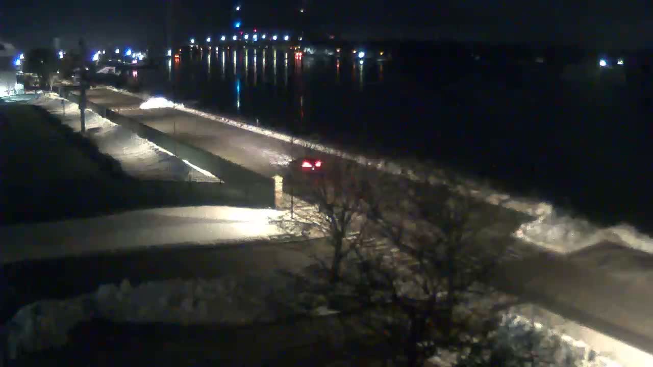 Cape Cod Canal & Railroad Bridge Live Cam - Bourne, Barnstable, Massachusetts, USA