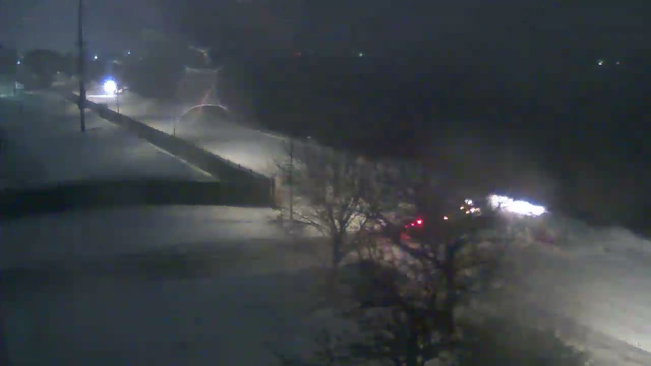 Cape Cod Canal & Railroad Bridge Live Cam - Bourne, Barnstable, Massachusetts, USA