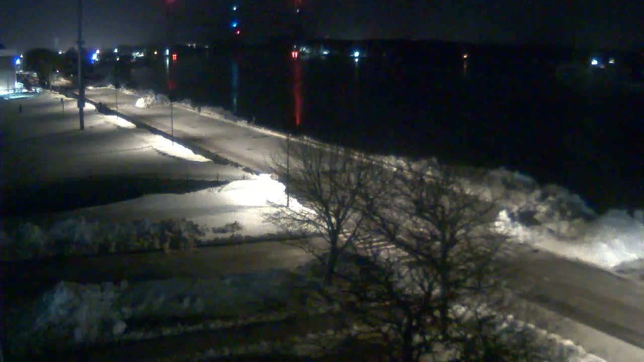 Cape Cod Canal & Railroad Bridge Live Cam - Bourne, Barnstable, Massachusetts, USA