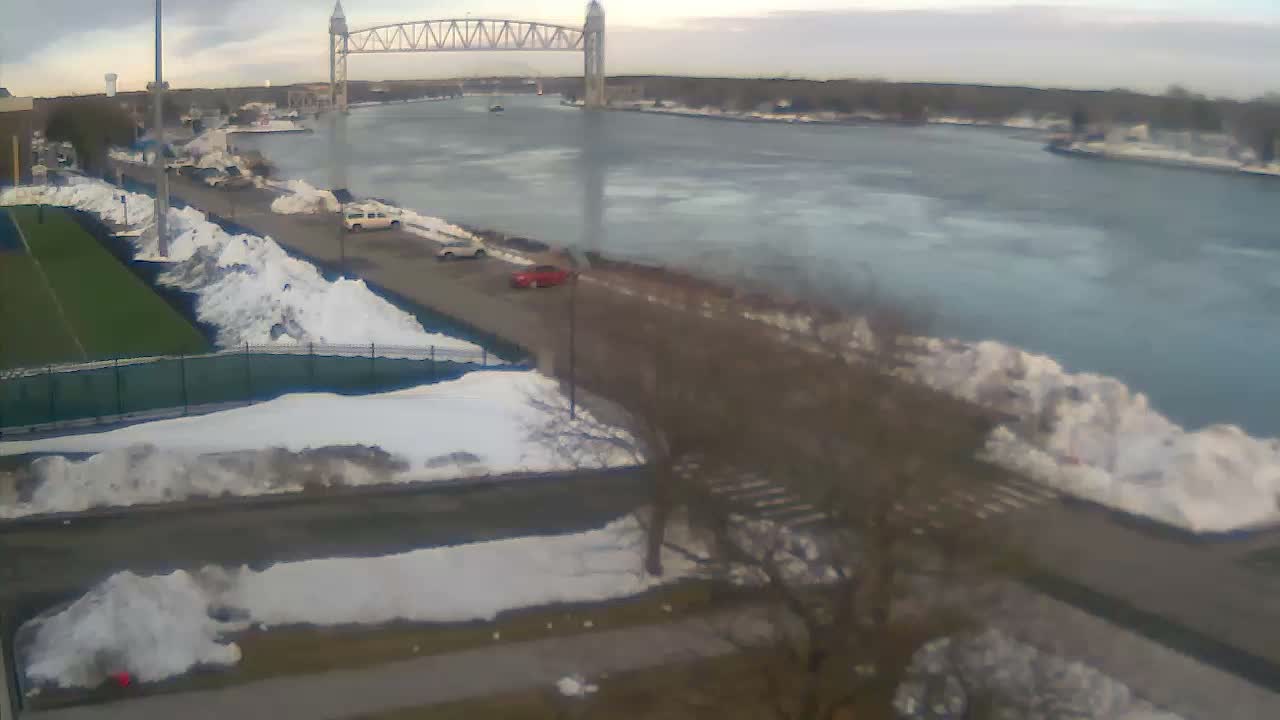 Cape Cod Canal & Railroad Bridge Live Cam - Bourne, Barnstable, Massachusetts, USA