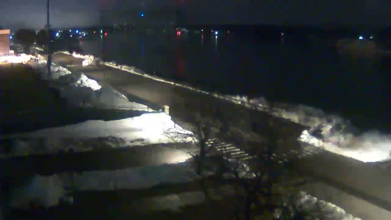 Cape Cod Canal & Railroad Bridge Live Cam - Bourne, Barnstable, Massachusetts, USA