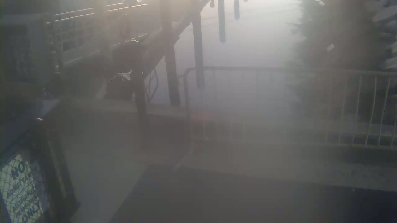 Bourne, Massachusetts Maritime Academy Pier Live Cam - Bourne, Barnstable, Massachusetts, USA
